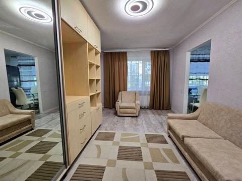 квартира за адресою Квартальна вулиц вул. (Гладкова), 27
