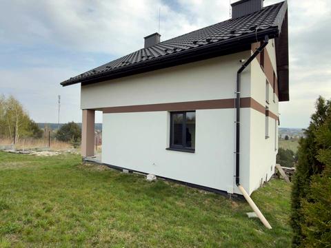 будинок за адресою с. Карачинів, романа шухевича, 7