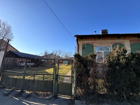 дом по адресу Корнелия Дзержика ул., 40
