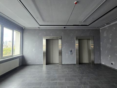 комерційна за адресою Галицька пл. (Перемоги), 5