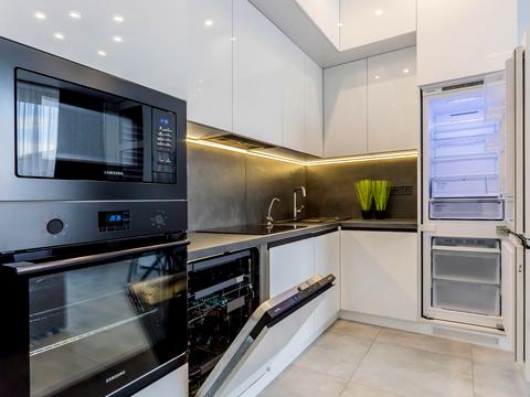 квартира по адресу Салютная ул., 2к24