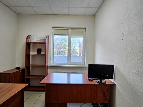 комерційна за адресою Ракетна вул., 24-Б