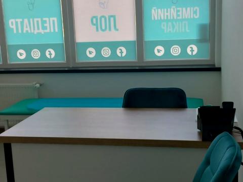 комерційна за адресою Малоголосківська вул., 16б