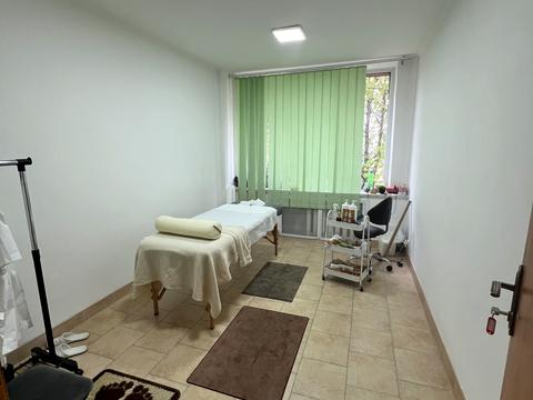 комерційна за адресою Зарічанська вул., 34