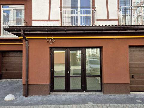 комерційна за адресою Отця Івана Блавацького вул., 6