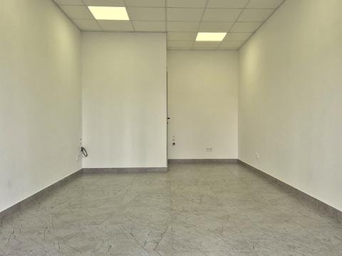 комерційна за адресою Отця Івана Блавацького вул., 6