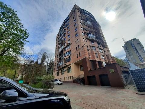 квартира за адресою Олександра Кониського вул., 28А-30А