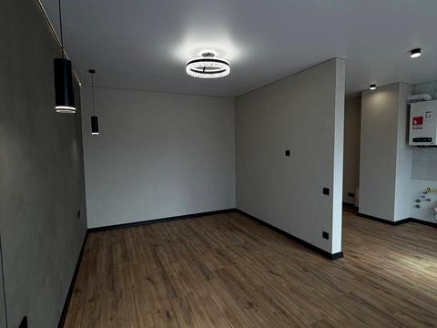 квартира за адресою 24 Серпня вул., 7