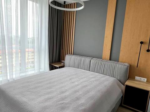квартира по адресу Героев Майдана ул., 1