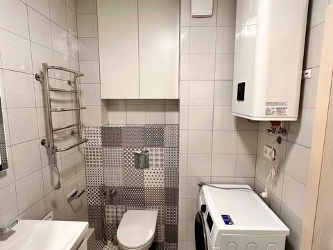 квартира за адресою Зарічна вул., 4к1
