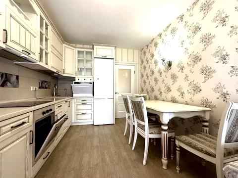 квартира за адресою Регенераторна вул., 4к2