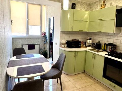 квартира за адресою Панаса Мирного вул., 14/1а