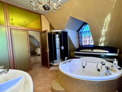 будинок за адресою Лугова вул., 121
