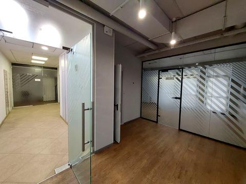 комерційна за адресою Спаська вул., 5