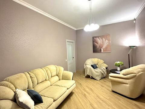 квартира за адресою Трьохсвятительська вул., 9