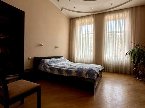 квартира за адресою Івана Франка вул., 28
