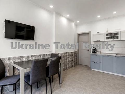 квартира за адресою Драгоманова вул., 2-Б