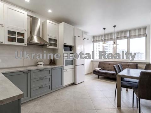 квартира за адресою Драгоманова вул., 2-Б