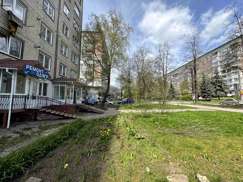 комерційна за адресою Київська вул., 18