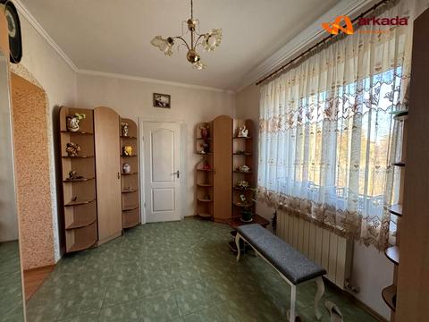будинок за адресою Грушевського вул.