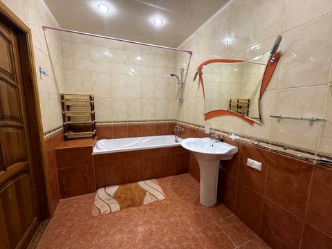 квартира за адресою Митрополита Андрея Шептицького вул. (Анатолія Луначарського), 1-В