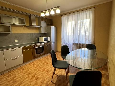 квартира за адресою Митрополита Андрея Шептицького вул. (Анатолія Луначарського), 1-В