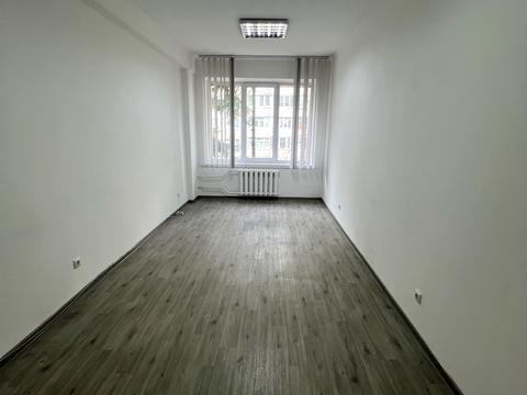 комерційна за адресою Зарічанська вул., 34