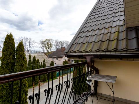 будинок за адресою Озерна вул., 2
