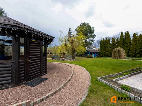 будинок за адресою Озерна вул., 2