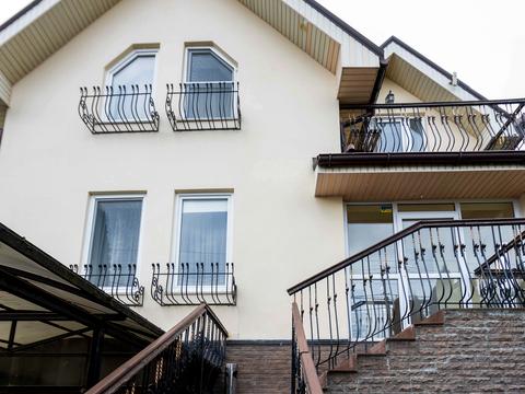 будинок за адресою Озерна вул., 2
