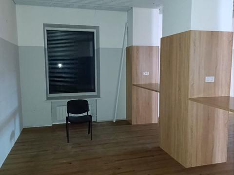 коммерческая по адресу Дмитрия Яворницкого просп. (Карла Маркса), 46