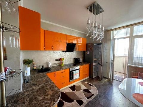 квартира за адресою Сім'ї Кульженків вул. (Петра Дегтяренка), 35
