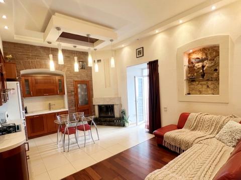 квартира за адресою Ринок пл., 18