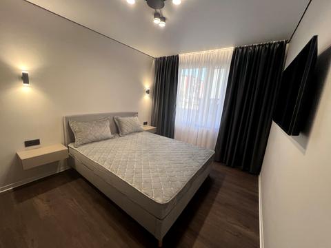 квартира за адресою Степана Бандери вул., 77-Б