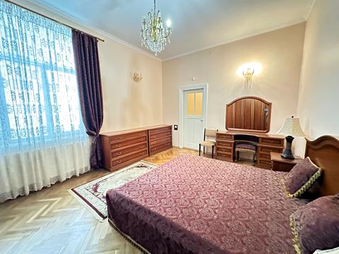 квартира по адресу Коновальца ул. (Энгельса), 37