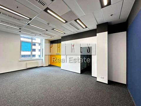 комерційна за адресою Новоселицька вул., 7