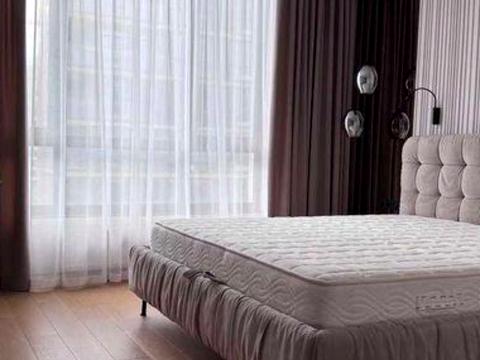 квартира по адресу Салютная ул., (Будинок 05001-05002)