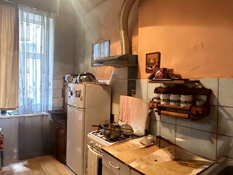 квартира за адресою Шептицьких вул., 22