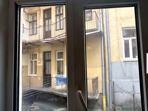 квартира за адресою Шептицьких вул., 22