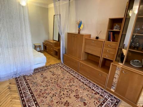 квартира за адресою Мостицька вул., 8