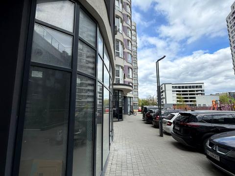 комерційна за адресою Трускавецька вул., 2б
