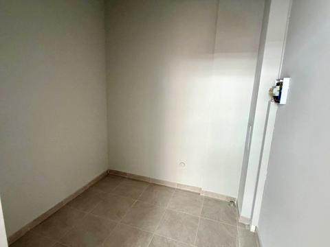 комерційна за адресою Трускавецька вул., 2б