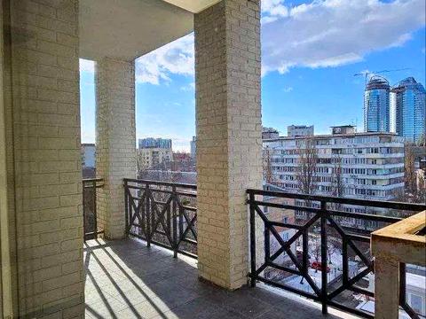 комерційна за адресою Миколи Міхновського бульв. (Дружби народів), 19