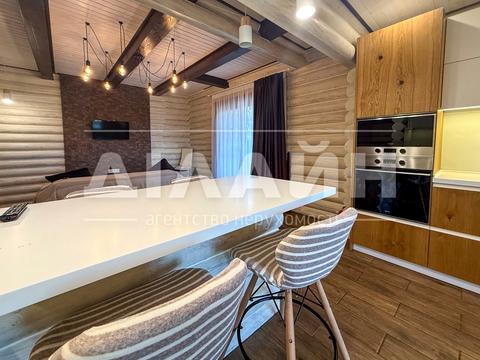 будинок за адресою с. Канівське, Цертральна