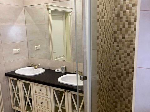 будинок за адресою Львівська вул., 1б