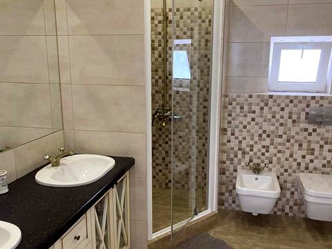 будинок за адресою Львівська вул., 1б