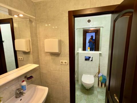 комерційна за адресою Петра Григоренка просп., 22/20