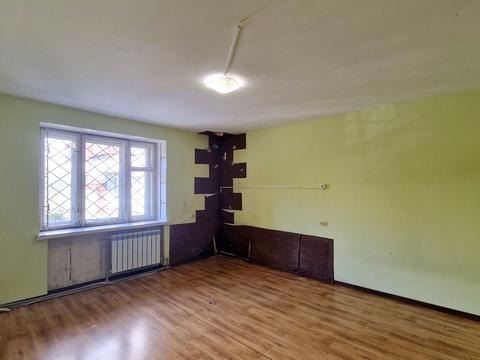 комерційна за адресою Казанська вул., 18