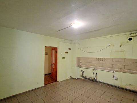 комерційна за адресою Казанська вул., 18