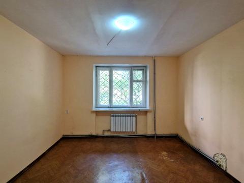 комерційна за адресою Казанська вул., 18